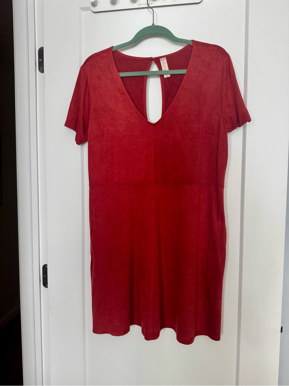 Altar'd State Red/Rust Short Sleeve V-Neck Mini Dres. Faux Suede. EUC. Sz L